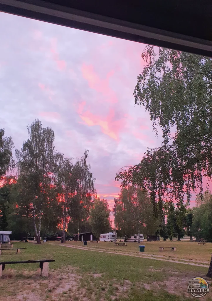 Camping Nr 187 „Relax” w Zdworzu - Hymek.pl