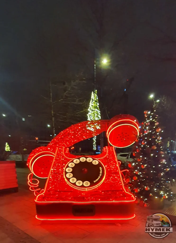 Walentynkowy spacer śladami warszawskiej iluminacji - Hymek.pl