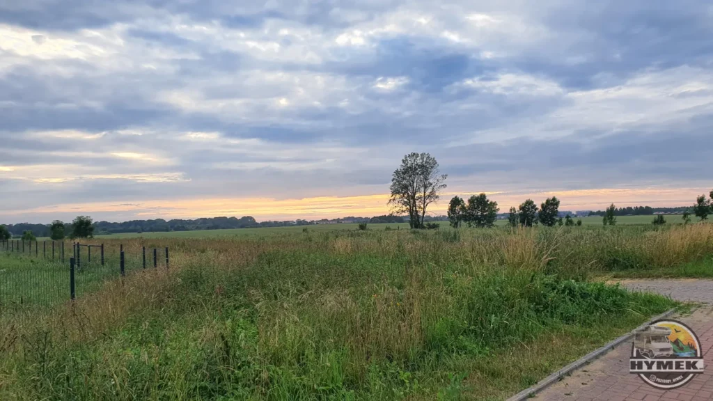 Widok z drogi do Darłówka - Hymek.pl