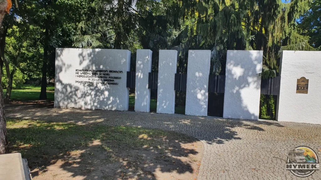 Muzeum Bitwy nad Bzurą i Park Wiosny Ludów - Hymek.pl
